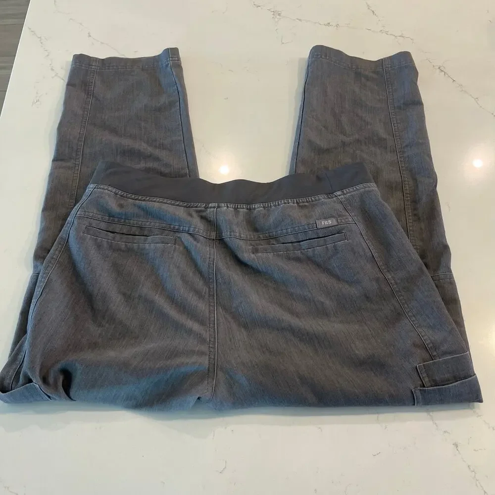 Figs Axim Cargo Scrub Pants‎ in Graphite Men's size Medium Short